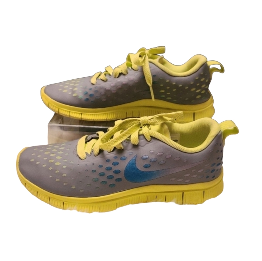 Nike Free Express Girl's Size 5.5Y & Women's Size 7